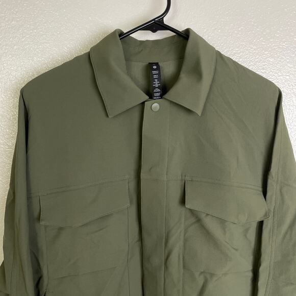 Lululemon Cargo Pocket Shirt Mens XS Green Snap Long Sleeve Utility Stretch NWT - Picture 3 of 10